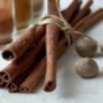 spices-cinnamon-nutmeg-ingredients-kitchen-food-min-e1472928081942